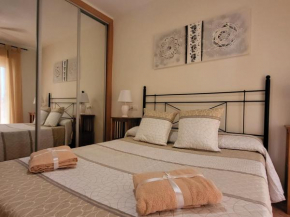 Bajo estupendo con patio y piscina privada a 300 metros de la playa!